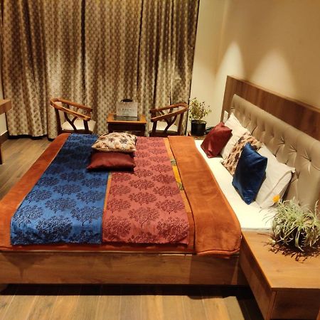 Apple Blossom Hotell Manāli Eksteriør bilde