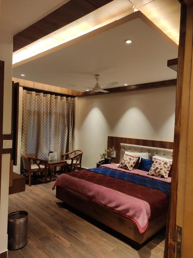 Apple Blossom Hotell Manāli Eksteriør bilde