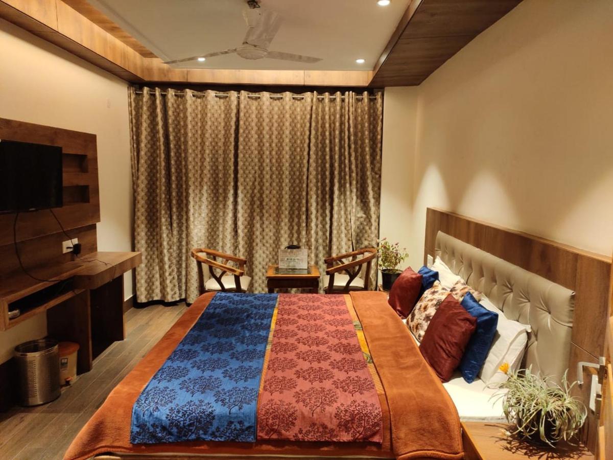 Apple Blossom Hotell Manāli Eksteriør bilde