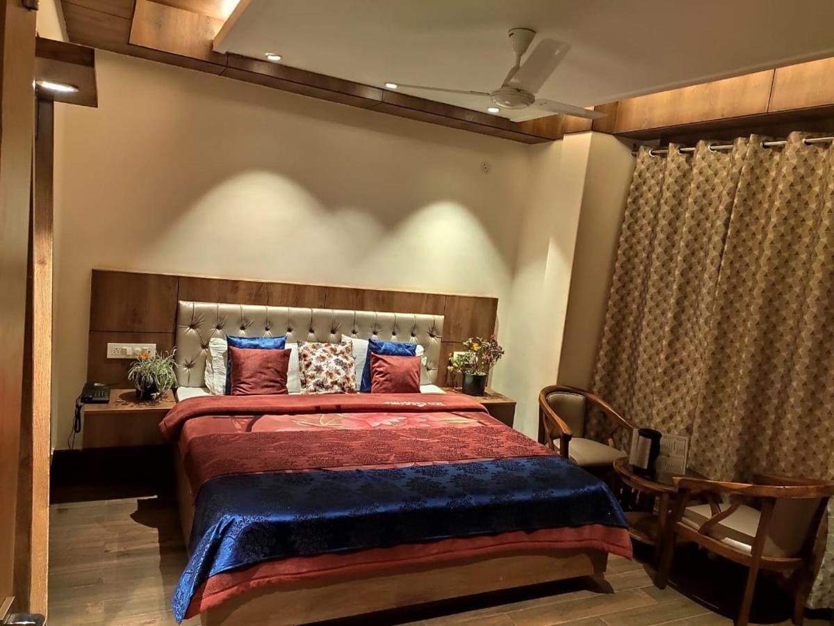 Apple Blossom Hotell Manāli Eksteriør bilde