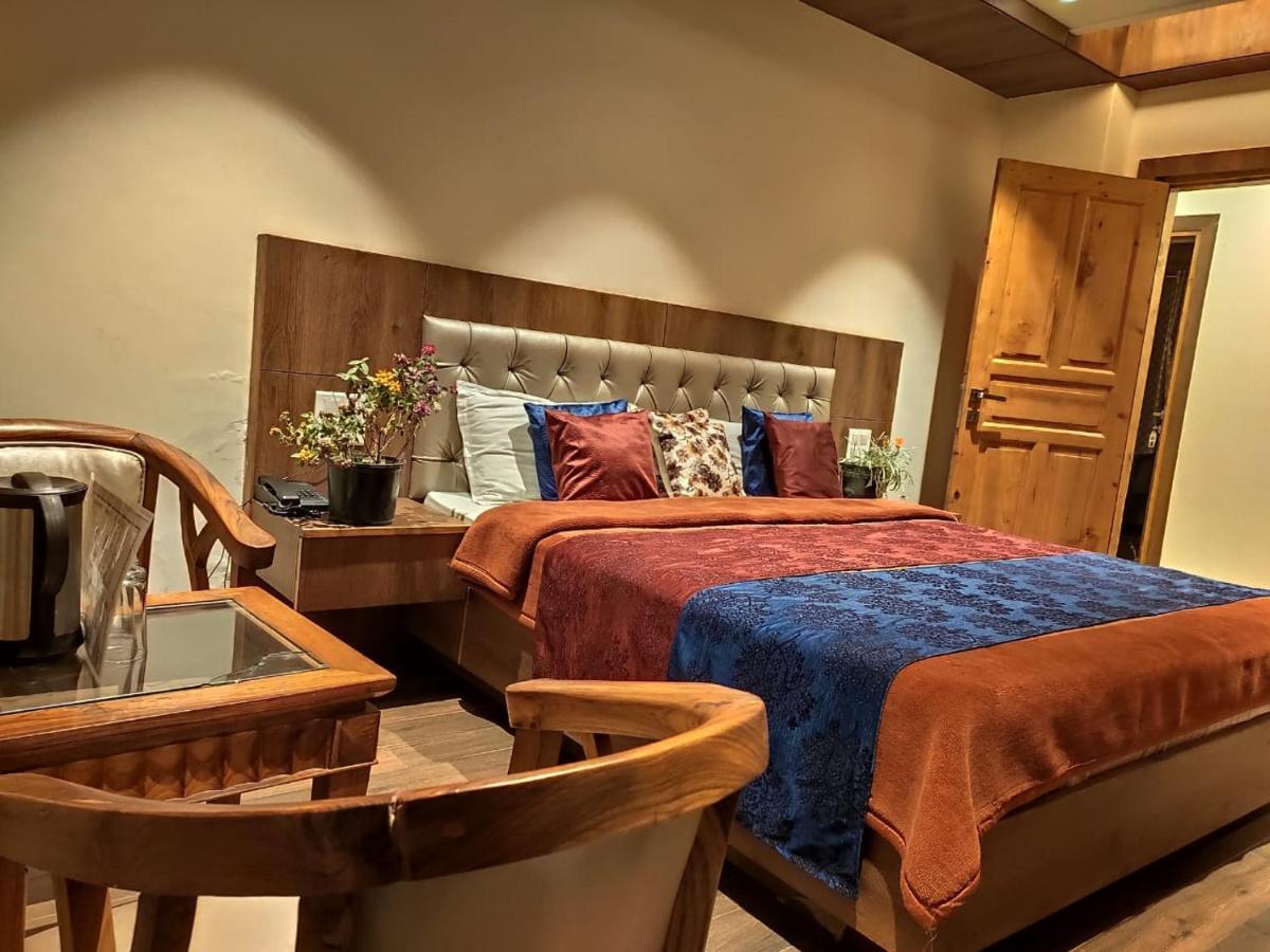 Apple Blossom Hotell Manāli Eksteriør bilde