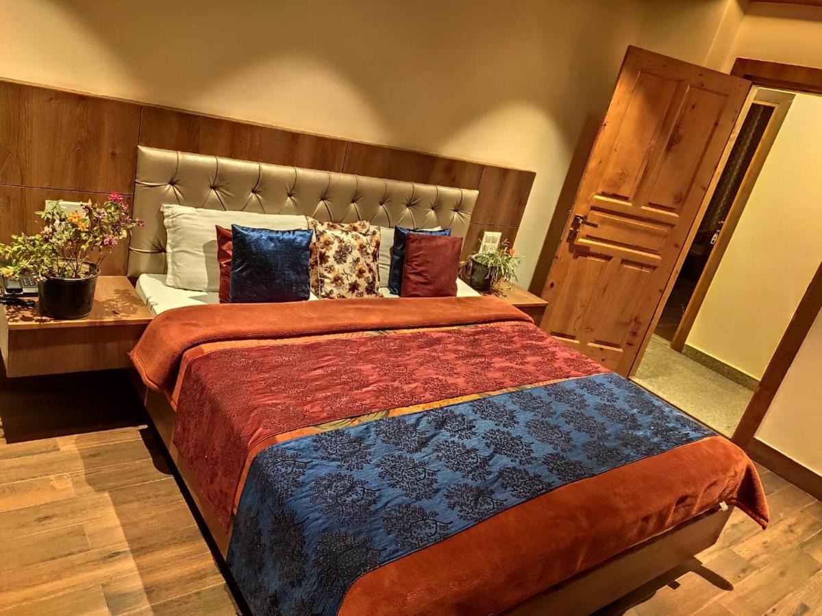 Apple Blossom Hotell Manāli Eksteriør bilde