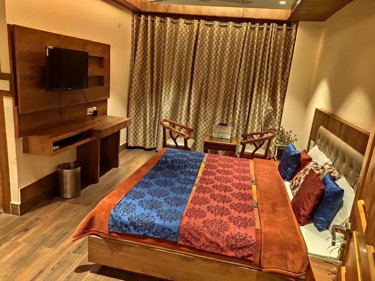 Apple Blossom Hotell Manāli Eksteriør bilde