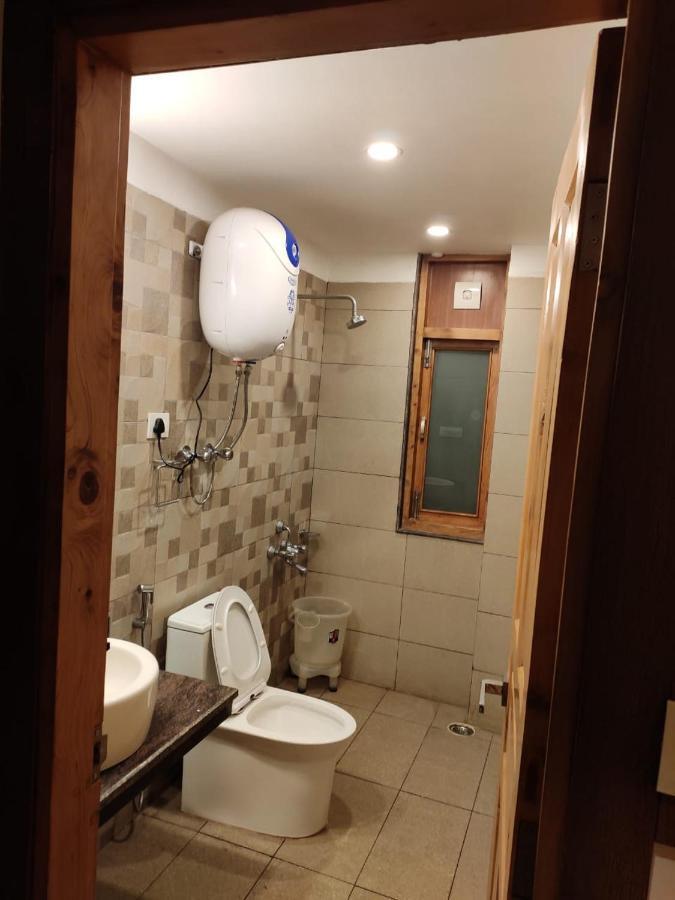 Apple Blossom Hotell Manāli Eksteriør bilde