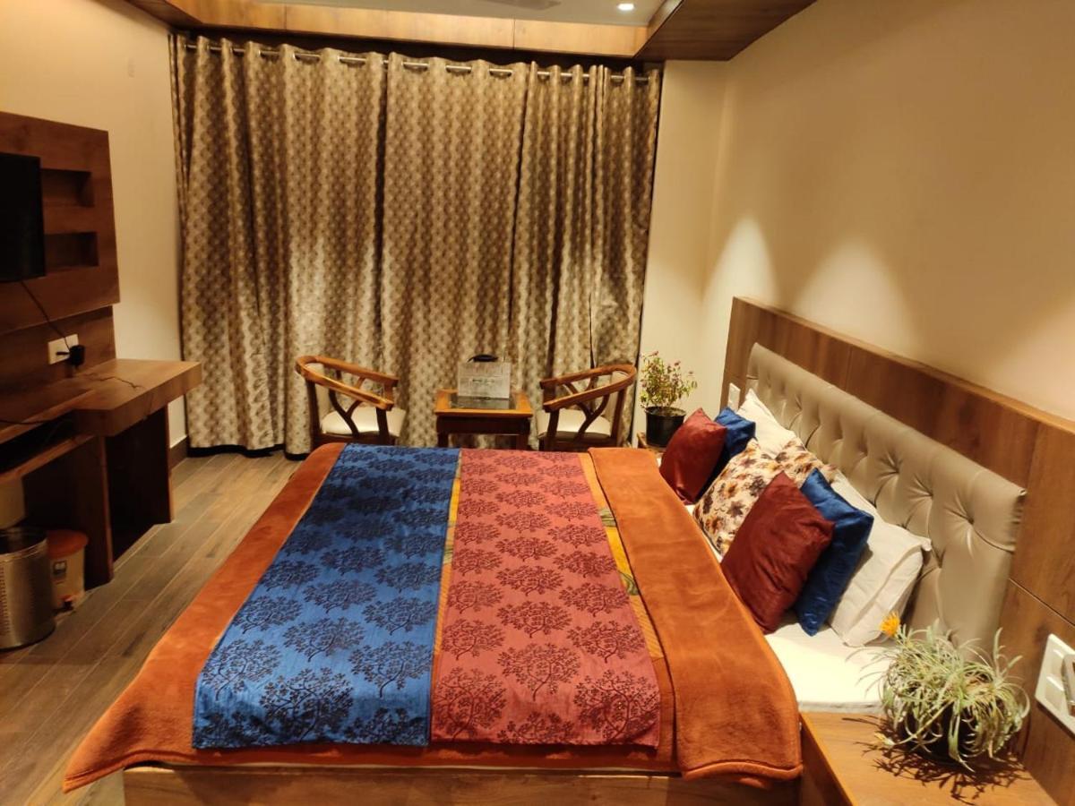 Apple Blossom Hotell Manāli Eksteriør bilde